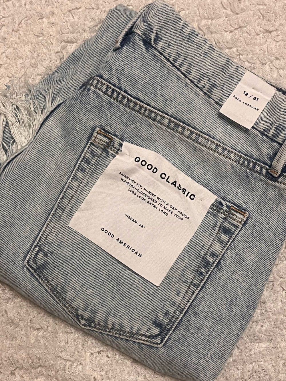 NWT!! Good American Good Classic Cropped Jeans